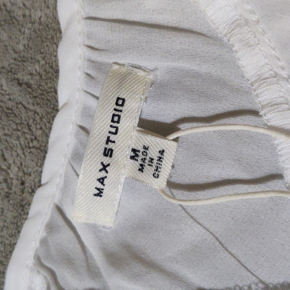 NWT Max Studio Ruffle Tie Neck Blouse - Picture 4 of 5